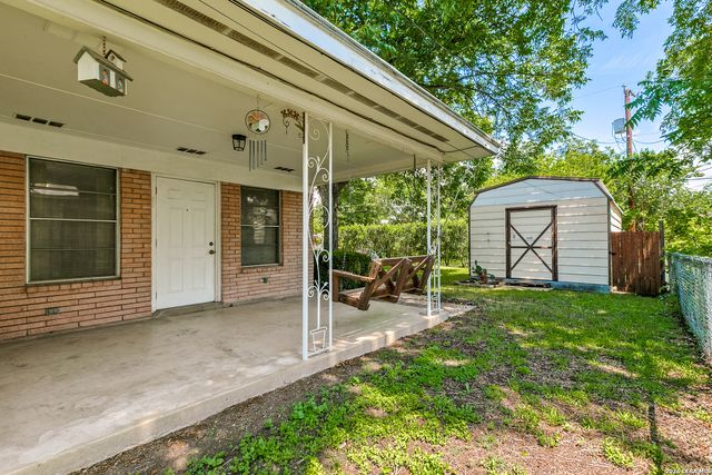 1823 McCauley, San Antonio, TX 78224