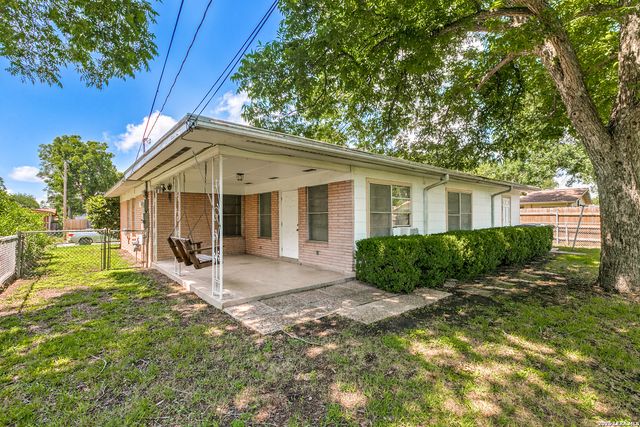 1823 McCauley, San Antonio, TX 78224