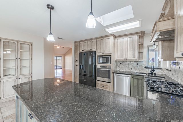 491 State Highway 97, Floresville, TX 78114