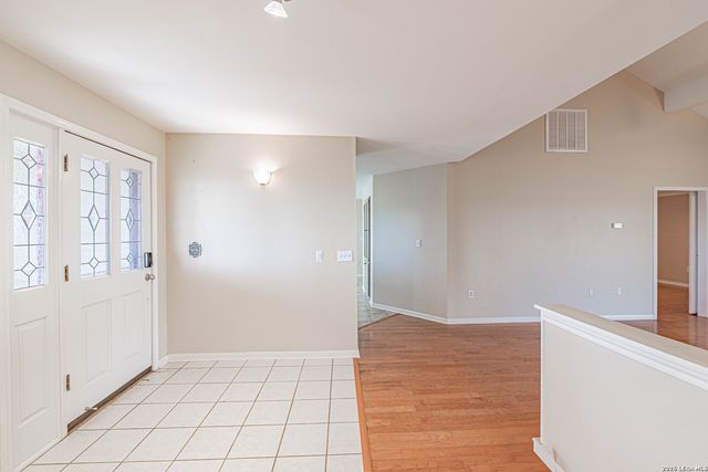 491 State Highway 97, Floresville, TX 78114