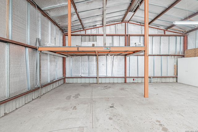 491 State Highway 97, Floresville, TX 78114