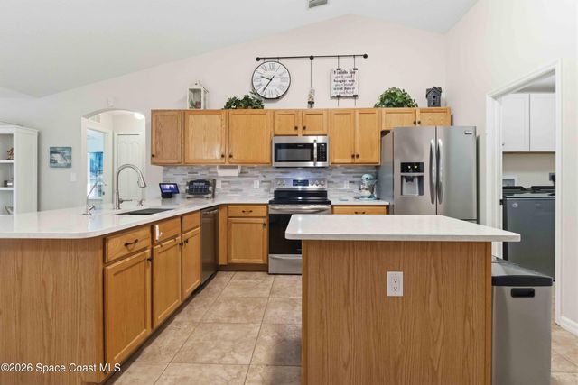 3015 Hackensack Avenue SE, Palm Bay, FL 32909
