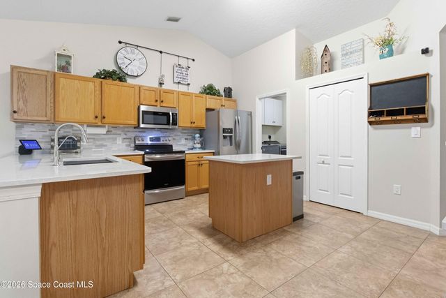 3015 Hackensack Avenue SE, Palm Bay, FL 32909