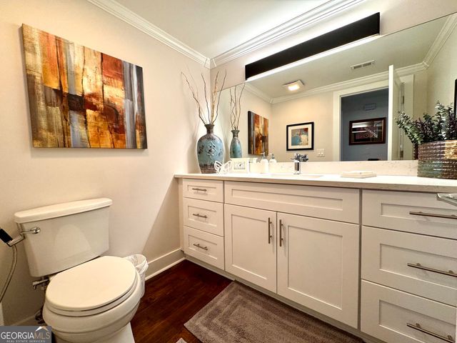 17 Willow Glen NE, Atlanta, GA 30342