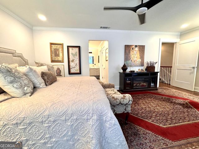 17 Willow Glen NE, Atlanta, GA 30342