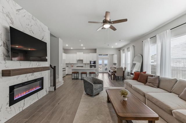 1209 Bluewood BND, Leander, TX 78641