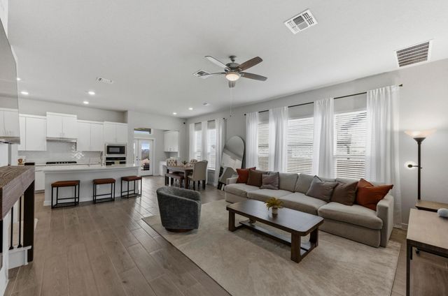 1209 Bluewood BND, Leander, TX 78641