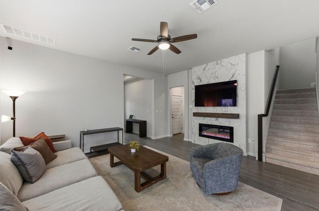 1209 Bluewood BND, Leander, TX 78641