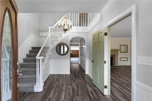 43 Hickory Hill SW Drive, Cartersville, GA 30120