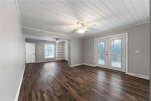 43 Hickory Hill SW Drive, Cartersville, GA 30120