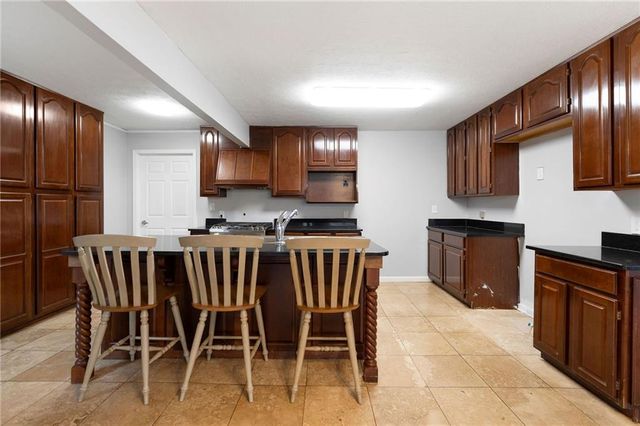 43 Hickory Hill SW Drive, Cartersville, GA 30120