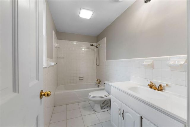 43 Hickory Hill SW Drive, Cartersville, GA 30120