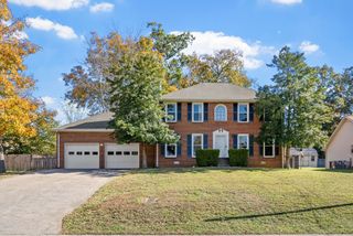 1119 Stonebrook Dr, Clarksville, TN 37042