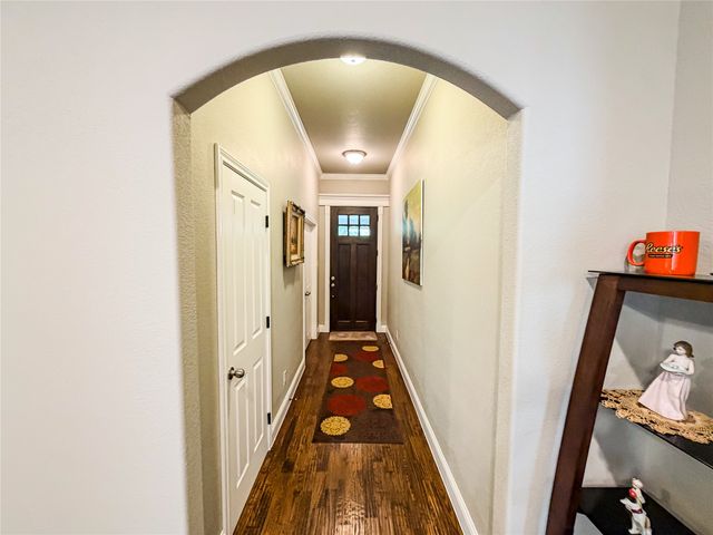 402 N Trinity Street, Decatur, TX 76234