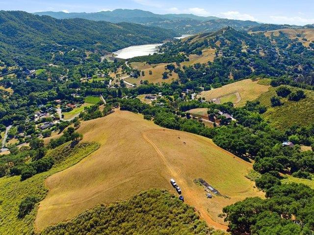 2328 Dahlberg Drive, Morgan Hill, CA 95037