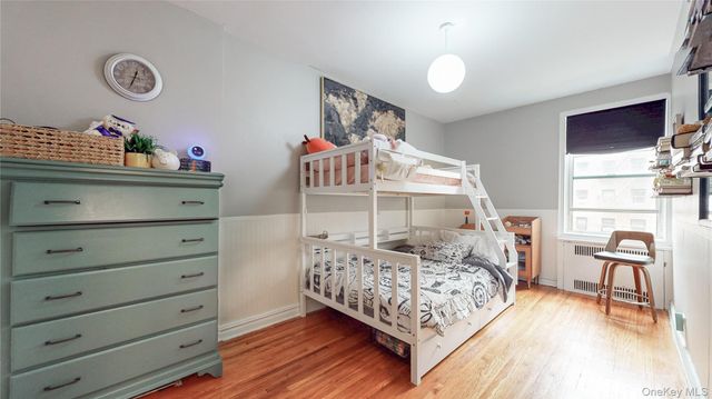 118-11 84th Avenue 301, Kew Gardens, NY 11415