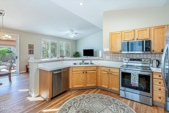 7683 W Starry Night Lane, Tucson, AZ 85743