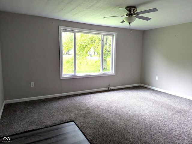 124 W 2nd Street, Lapel, IN 46051