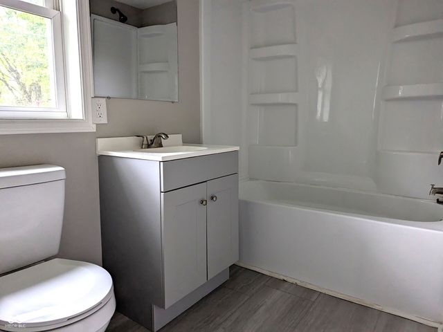 124 W 2nd Street, Lapel, IN 46051