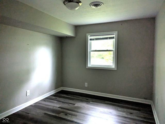124 W 2nd Street, Lapel, IN 46051