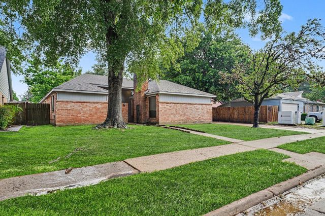 6210 Saint Anne Forest Drive, Houston, TX 77088