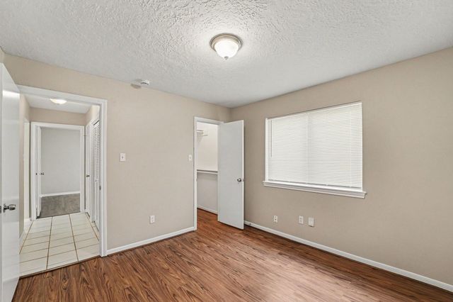 6210 Saint Anne Forest Drive, Houston, TX 77088