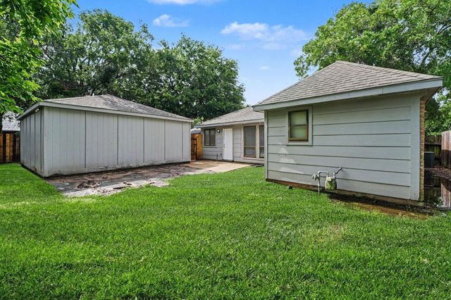 6210 Saint Anne Forest Drive, Houston, TX 77088