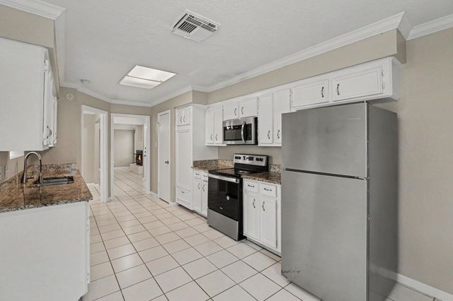 6210 Saint Anne Forest Drive, Houston, TX 77088