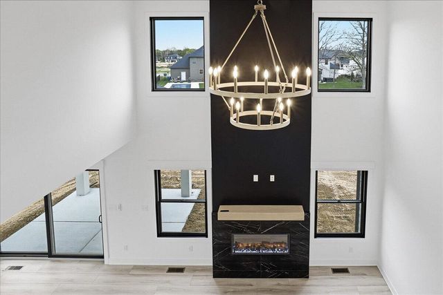 9547 Tall Grass Trail, St. John, IN 46373