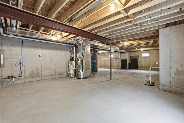 9547 Tall Grass Trail, St. John, IN 46373