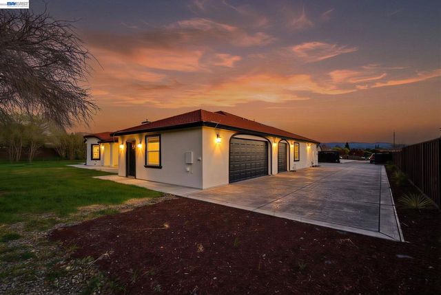 3370 3370 Gardella Plz, Livermore, CA 94551