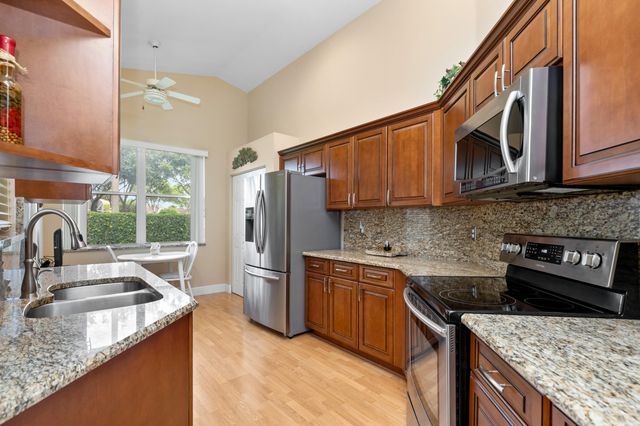 6657 Vía Roma, Delray Beach, FL 33446