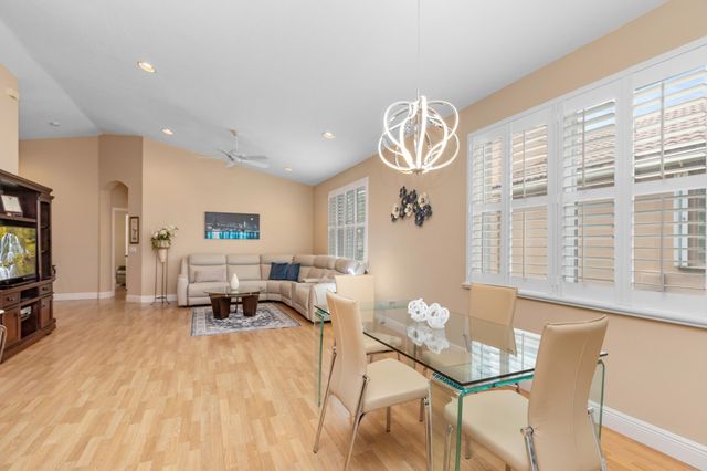 6657 Vía Roma, Delray Beach, FL 33446