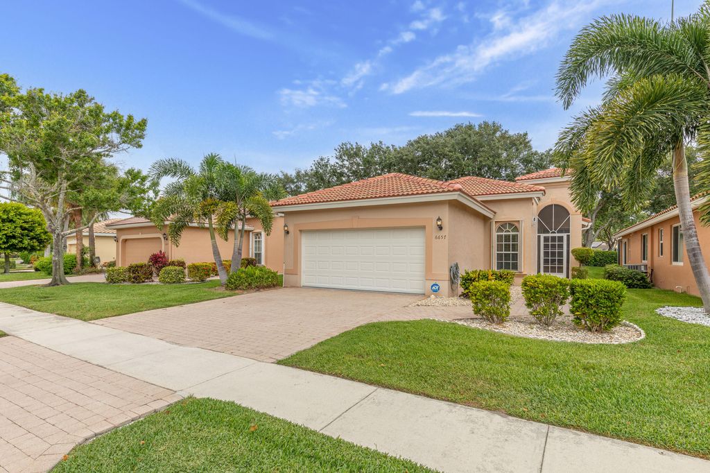 6657 Vía Roma, Delray Beach, FL 33446