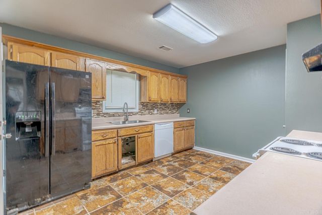 604 Meadow Ln, Paragould, AR 72450