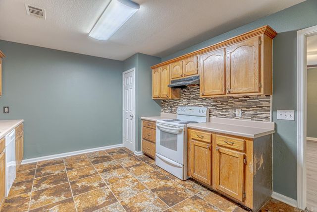 604 Meadow Ln, Paragould, AR 72450