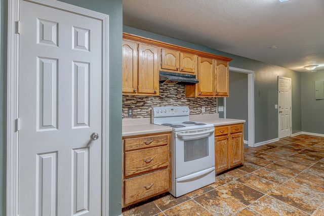 604 Meadow Ln, Paragould, AR 72450