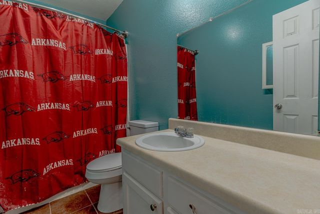 604 Meadow Ln, Paragould, AR 72450