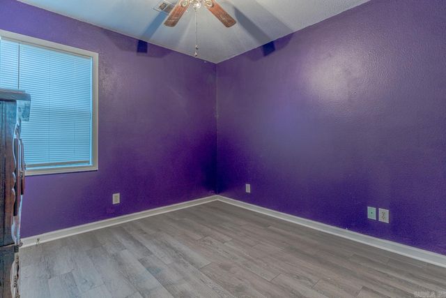 604 Meadow Ln, Paragould, AR 72450