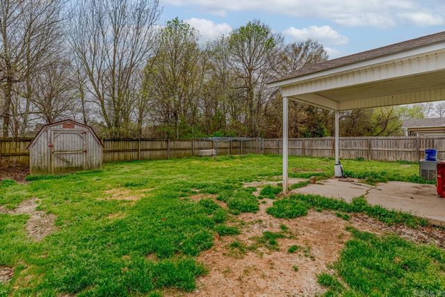 604 Meadow Ln, Paragould, AR 72450