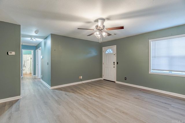 604 Meadow Ln, Paragould, AR 72450