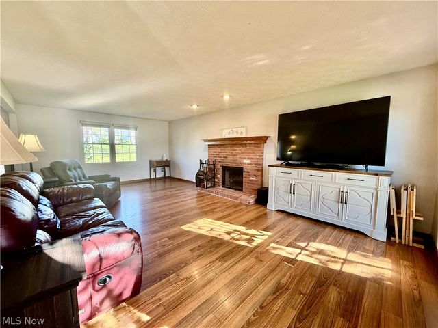 5264 Brockton Drive, Stow, OH 44224