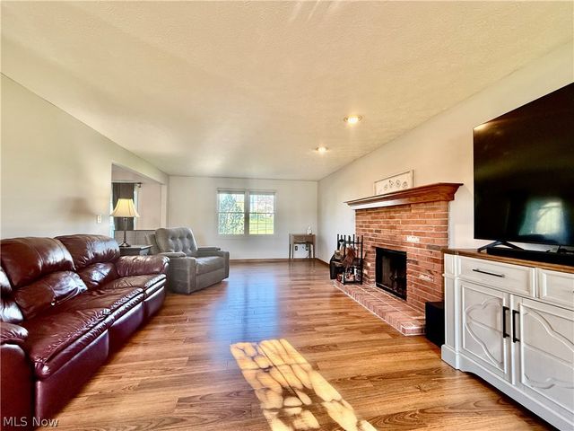 5264 Brockton Drive, Stow, OH 44224