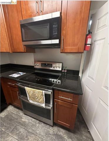 1121 40th ST 5102, Emeryville, CA 94608