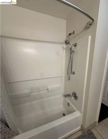 1121 40th ST 5102, Emeryville, CA 94608
