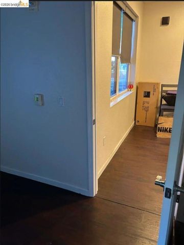 1121 40th ST 5102, Emeryville, CA 94608