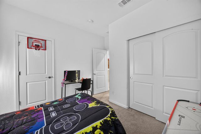 2505 Buzz Aldrin Way, Sacramento, CA 95834
