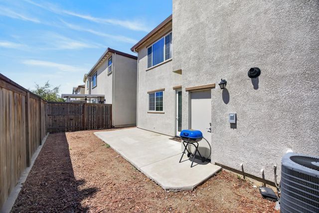 2505 Buzz Aldrin Way, Sacramento, CA 95834