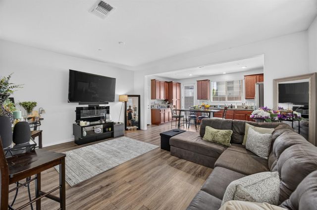 2505 Buzz Aldrin Way, Sacramento, CA 95834