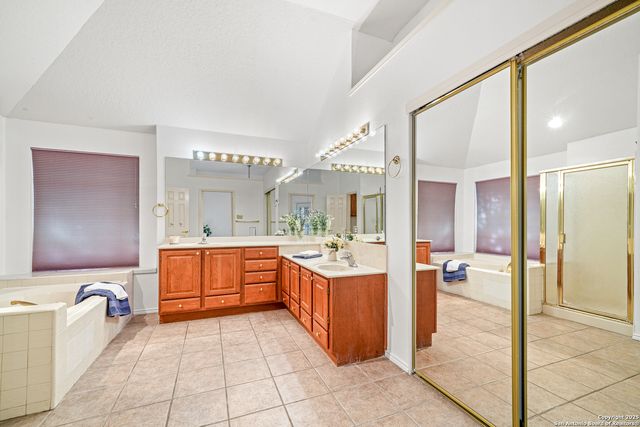 2034 Oak Crown, San Antonio, TX 78232